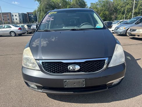 Used 2014 Kia Sedona LX FWD image 2