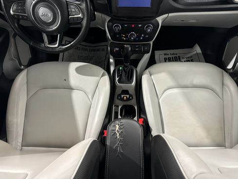 Used 2020 Jeep Renegade Limited w/ LED Lighting Group image 23