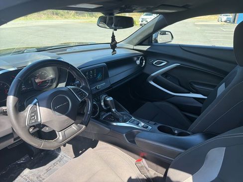 Used 2016 Chevrolet Camaro LT image 14