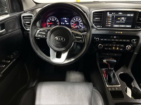 Used 2022 Kia Sportage EX AWD/4WD image 11