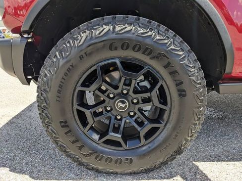 Used 2026 Ford Bronco Badlands AWD/4WD image 9