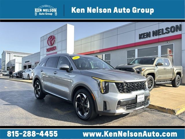 Used 2025 Kia Sorento EX AWD/4WD image 1