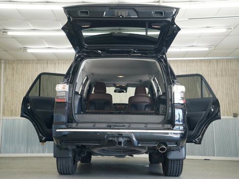 Used 2021 Toyota 4Runner Limited AWD/4WD image 41