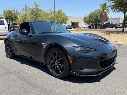 Used 2016 MAZDA MX-5 Miata Club RWD image 11