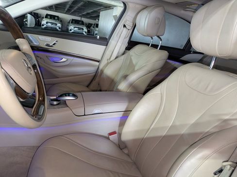 Used 2016 Mercedes-Benz S 550 Sedan image 18
