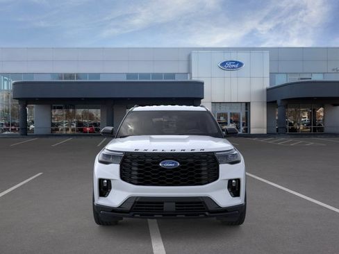 New 2026 Ford Explorer ST-Line w/ ST-Line Street Pack AWD/4WD image 7