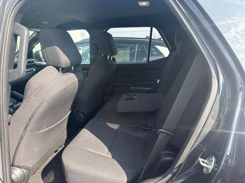 Used 2025 Toyota 4Runner SR5 AWD/4WD image 12