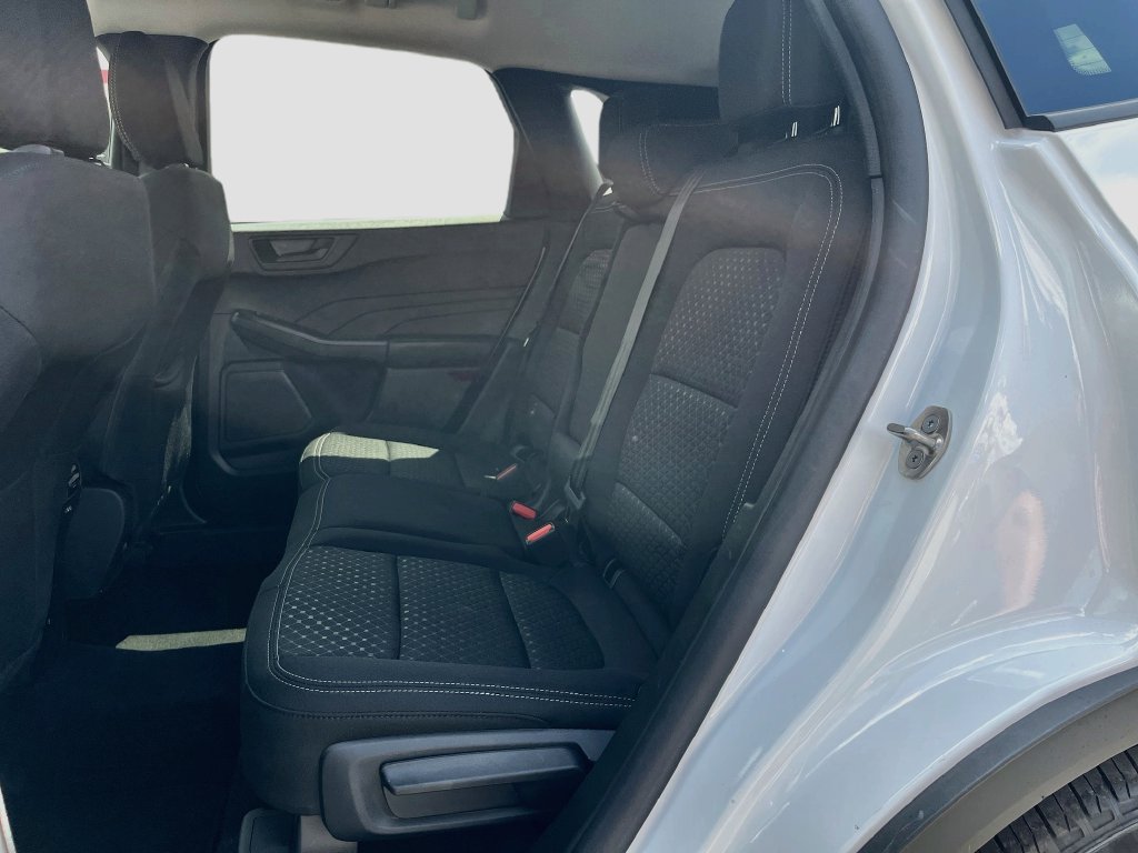 Used 2025 Ford Escape Active w/ Cold Weather Package FWD image 23