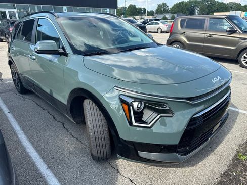 Used 2023 Kia Niro FWD image 4