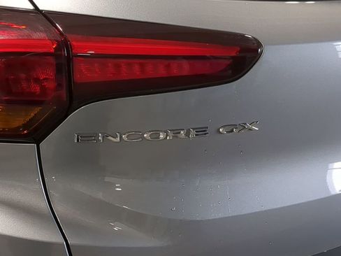 Used 2023 Buick Encore GX Essence image 20