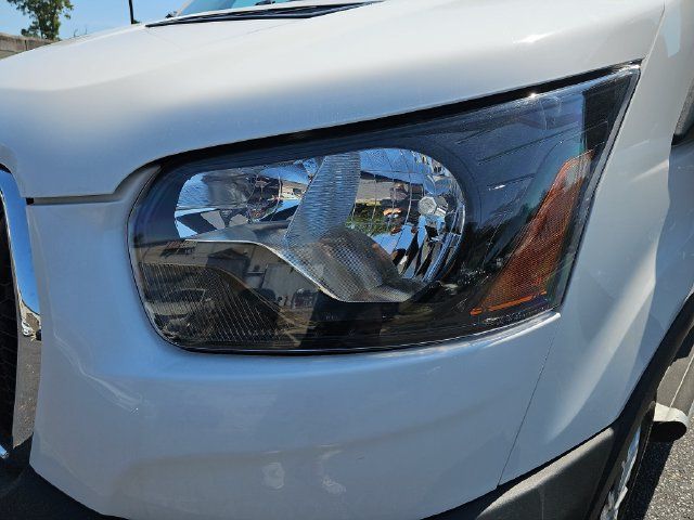 Used 2025 Ford Transit 250 Low Roof w/ Exterior Upgrade Package RWD image 31