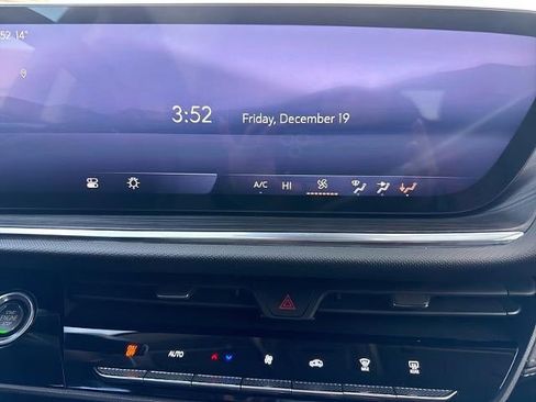 Used 2025 Buick Envision Preferred image 19