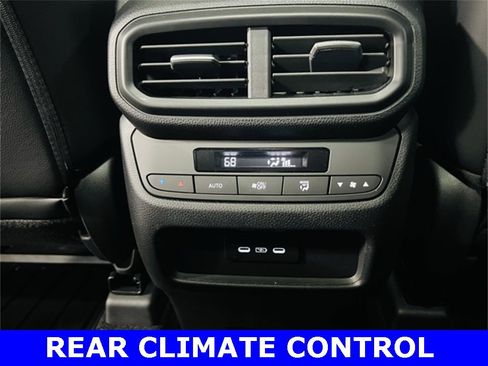 New 2025 Honda Pilot Touring image 11