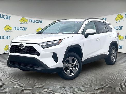 Used 2024 Toyota RAV4 XLE w/ Weather Package AWD/4WD image 3