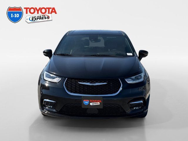Used 2025 Chrysler Pacifica Select FWD image 8