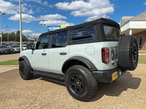 Used 2022 Ford Bronco Wildtrak image 6