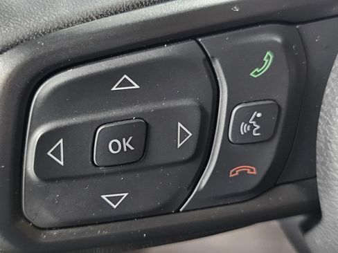 Used 2025 Jeep Gladiator Sport AWD/4WD image 36