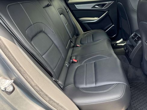 Used 2025 Jaguar F-PACE R-Dynamic S image 8