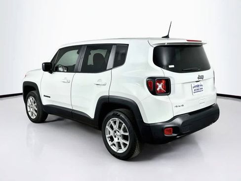 Used 2023 Jeep Renegade Latitude AWD/4WD image 4