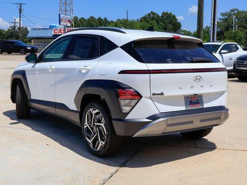 New 2026 Hyundai Kona SEL Premium FWD image 2