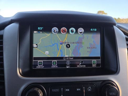 Used 2020 GMC Yukon XL SLT w/ Graphite Performance Edition image 4