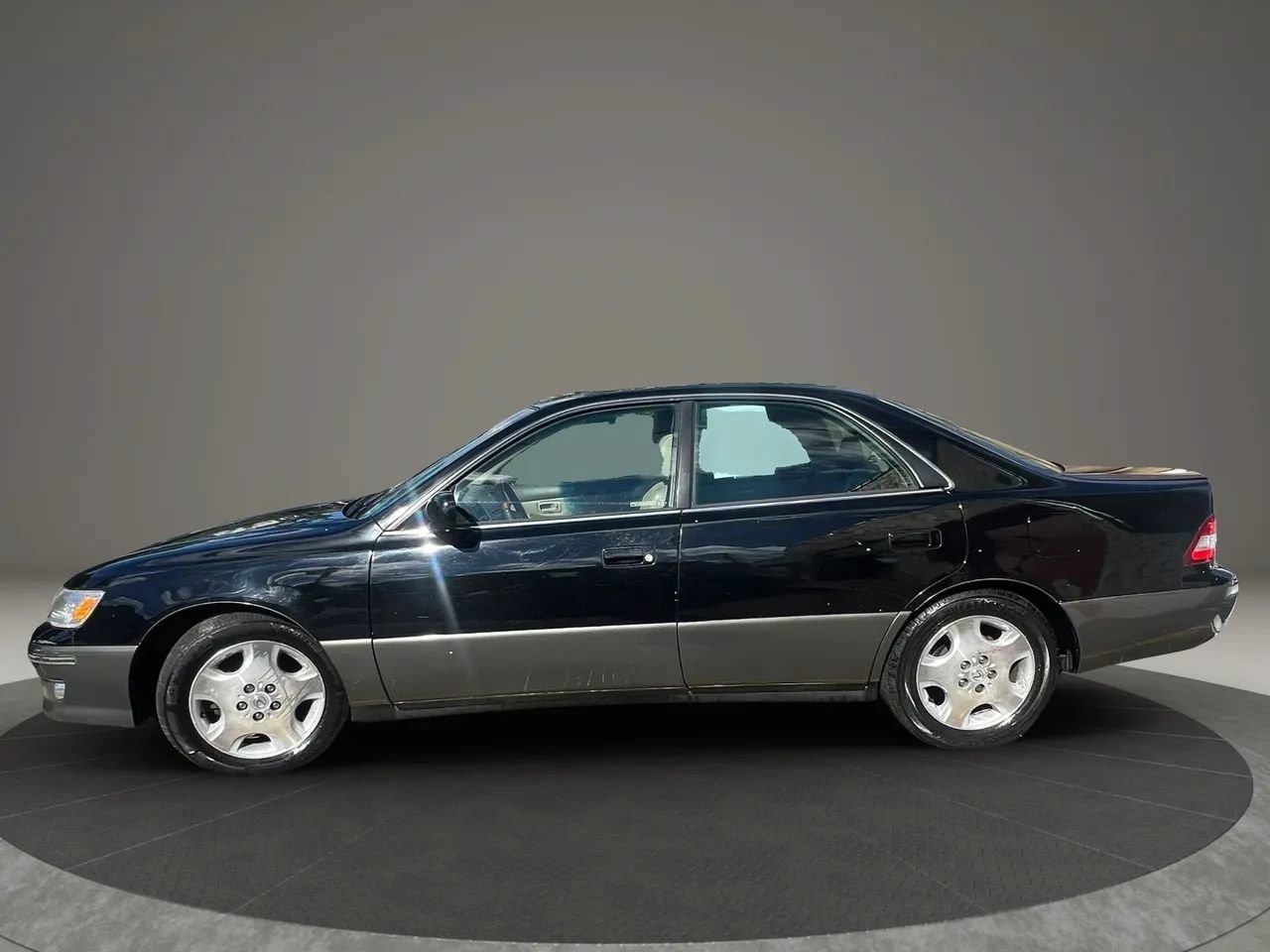 Used 2000 Lexus ES 330 FWD image 3