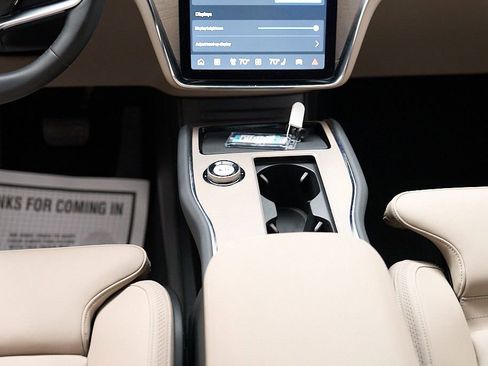 Certified 2025 Volvo EX90 Ultra AWD/4WD image 31