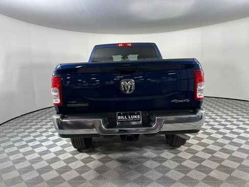 Used 2024 RAM 2500 Big Horn w/ Bed Utility Group image 8