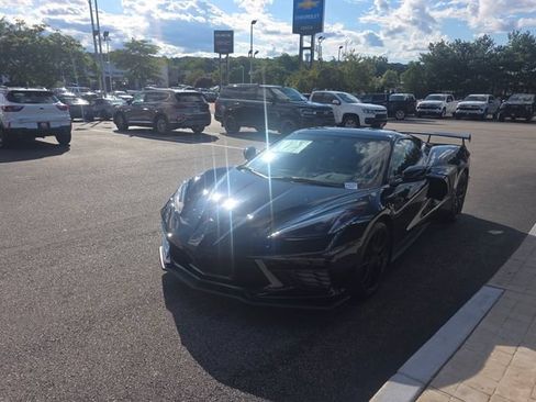 New 2027 Chevrolet Corvette Stingray Convertible w/ Battery Protection Package RWD image 6
