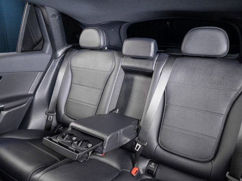 Used 2026 Mercedes-Benz GLC 300 4MATIC image 16