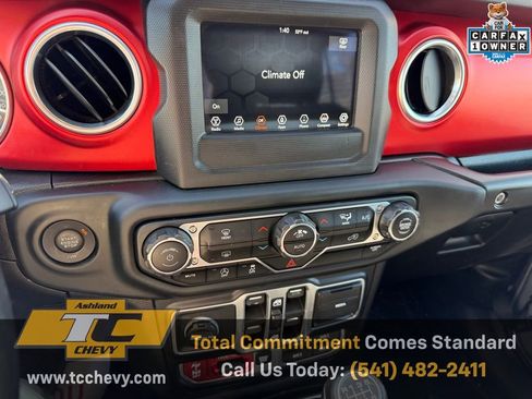 Used 2018 Jeep Wrangler Unlimited Rubicon w/ Steel Bumper Group image 20