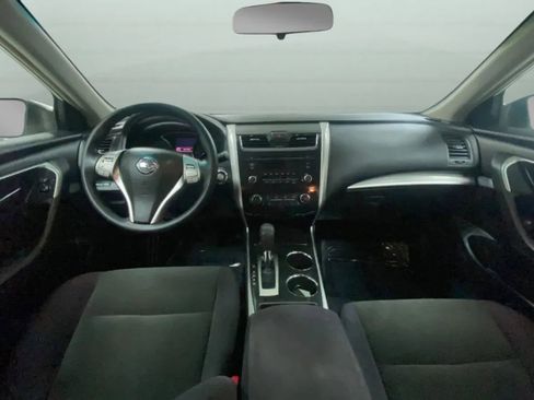 Used 2013 Nissan Altima 2.5 S FWD image 9