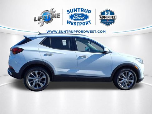 Used 2021 Buick Encore GX Essence w/ Experience Buick Package FWD image 27