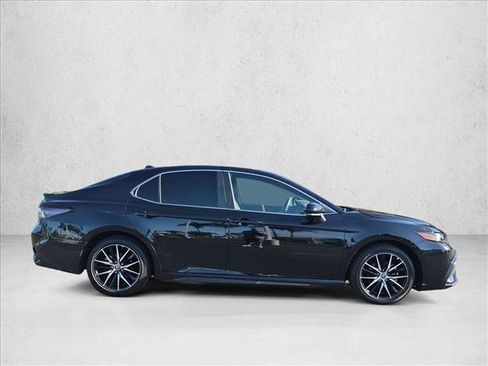 Certified 2024 Toyota Camry SE FWD image 4