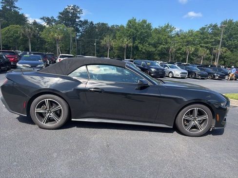Used 2024 Ford Mustang Premium RWD image 3
