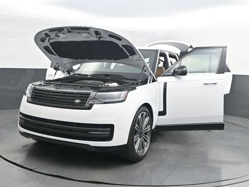 New 2026 Land Rover Range Rover SE AWD/4WD image 7