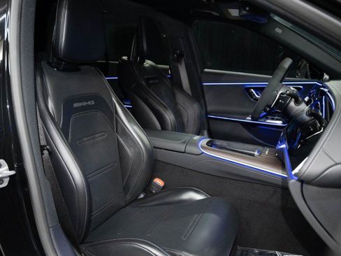 New 2026 Mercedes-Benz E 53 AMG e 4MATIC Sedan image 13