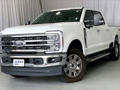 Used 2026 Ford F250 Lariat w/ Chrome Package image 2