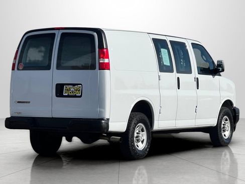 Used 2022 Chevrolet Express 2500 Work Van w/ Driver Convenience Package image 4