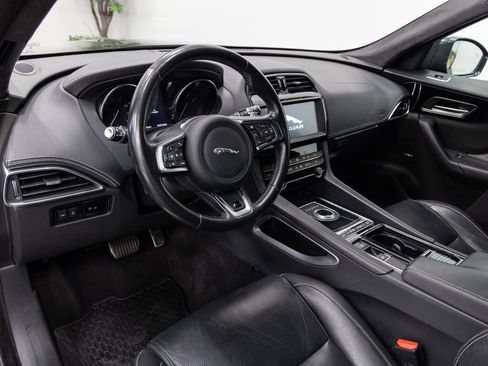 Used 2020 Jaguar F-PACE S AWD/4WD image 6