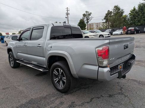 Used 2019 Toyota Tacoma Limited AWD/4WD image 8