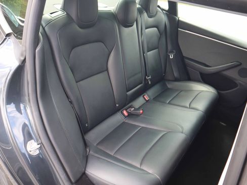 Used 2024 Tesla Model 3 Standard Range image 4