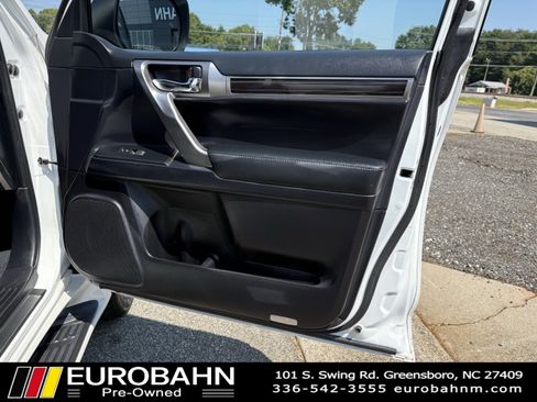 Used 2023 Lexus GX 460 Premium image 18