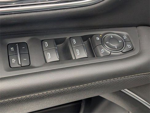 Certified 2023 Chevrolet Suburban Premier image 10