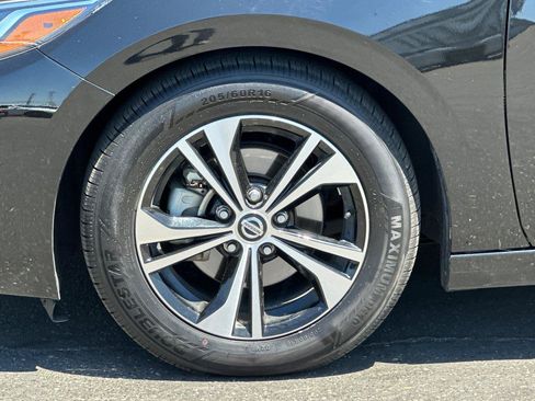 Certified 2023 Nissan Sentra SV FWD image 25