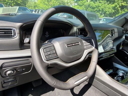 New 2026 Jeep Grand Wagoneer 4WD image 12