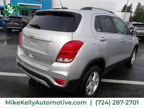 Used 2018 Chevrolet Trax LT w/ LT Convenience Package image 7