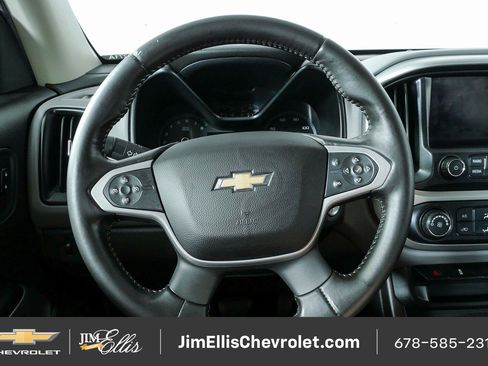 Used 2016 Chevrolet Colorado LT w/ LT Convenience Package RWD image 9
