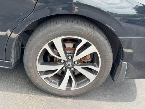 Used 2018 Honda Odyssey Elite image 4