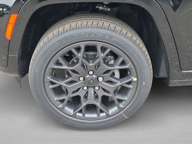 New 2027 Jeep Grand Cherokee Summit AWD/4WD image 10